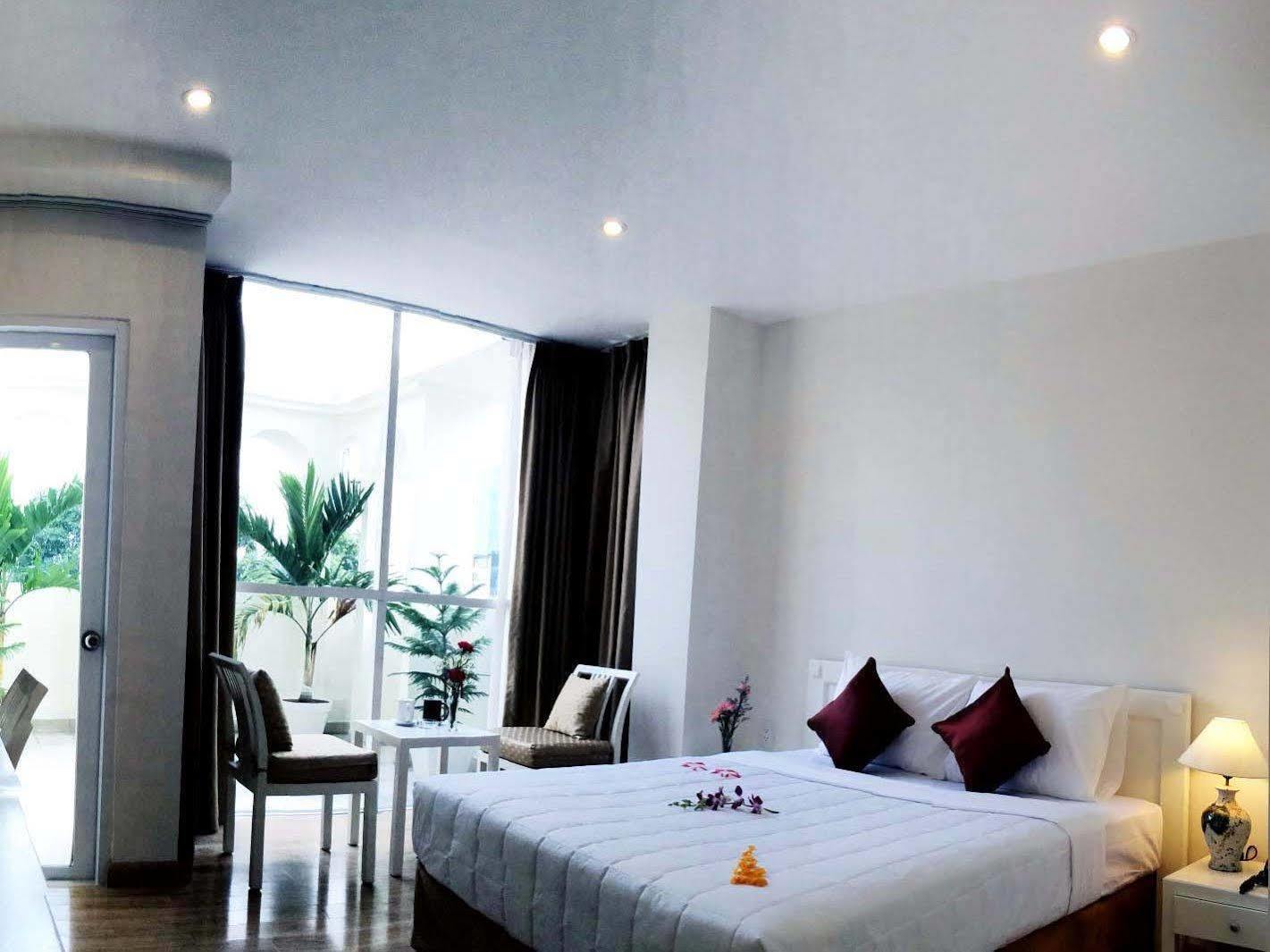 Nicecy Nganha Hotel Thành Pho Ho Chí Minh Esterno foto