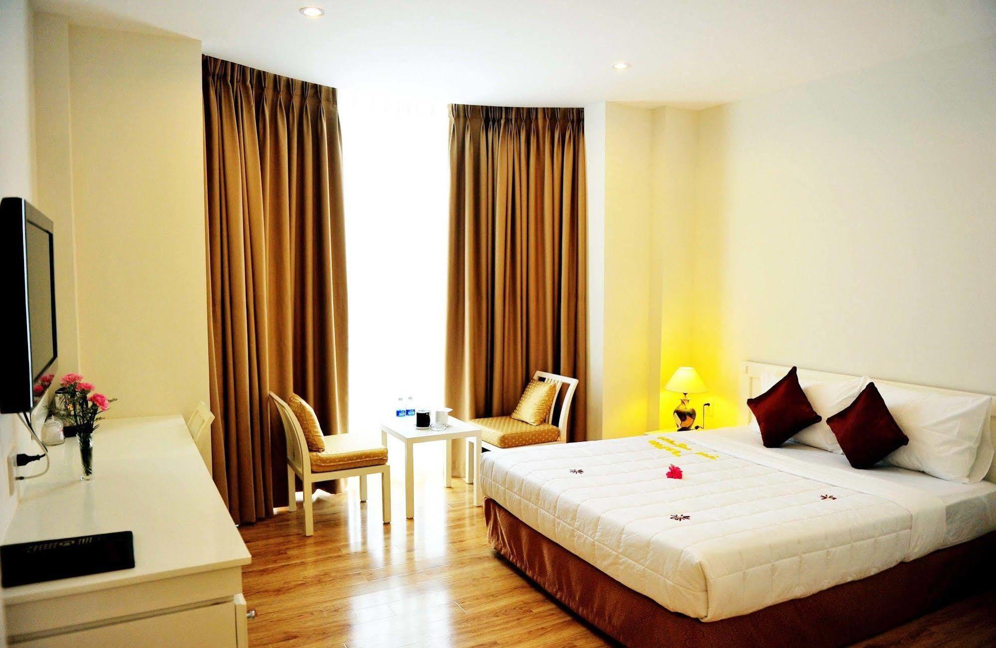 Nicecy Nganha Hotel Thành Pho Ho Chí Minh Esterno foto